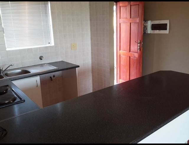 2 bed property to rent in STRAND